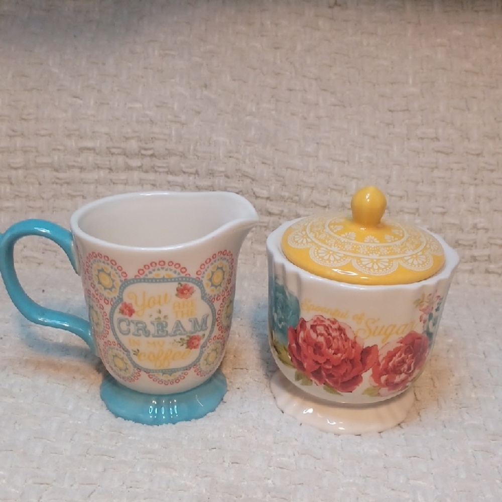 The Pioneer Woman Sugar & Creamer Set